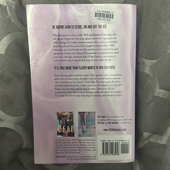 The Score by Elle Kennedy - Picture 2 of 2